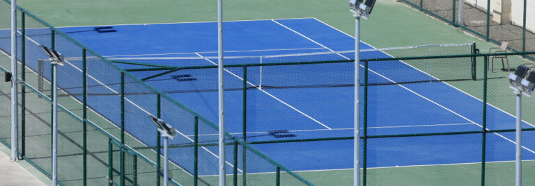 Como construir uma quadra de padel: projeto, etapas e empresa