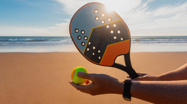 Como escolher a raquete de beach tennis: guia por nível e material