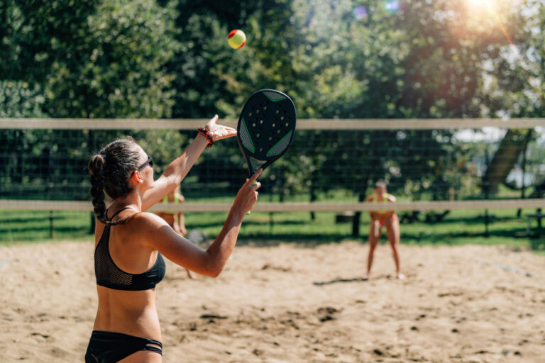 Campeonatos e torneios de beach tennis no Brasil: como participar